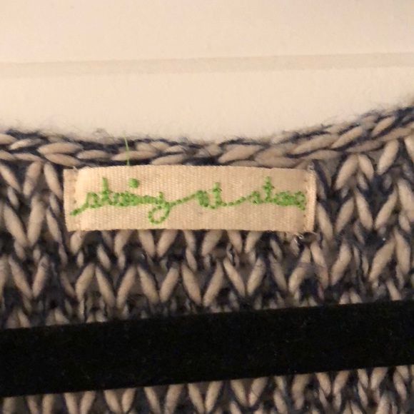 Staring at stars knitted sweater size large - Picture 4 of 4